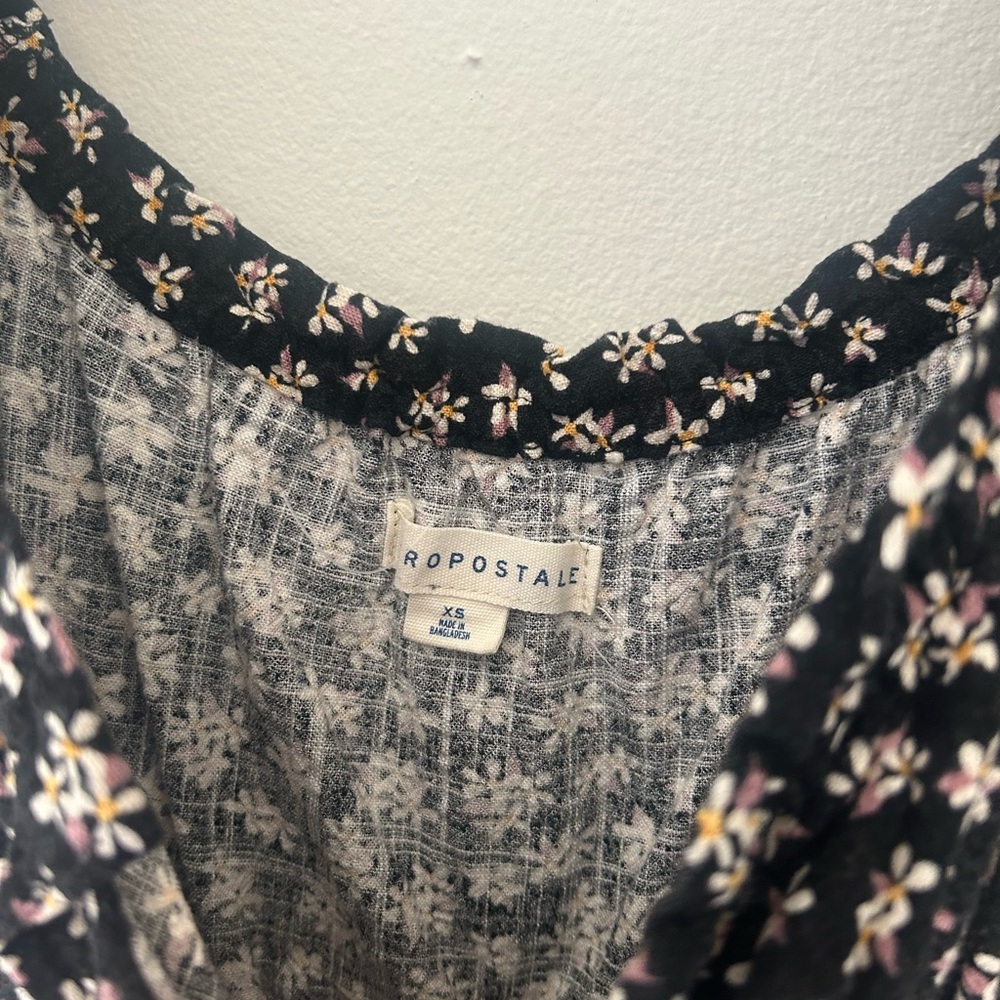 Aeropostale XS Ditsy Daisy Floral Mini Dress Scoop Neck Tie Front - Picture 3 of 6